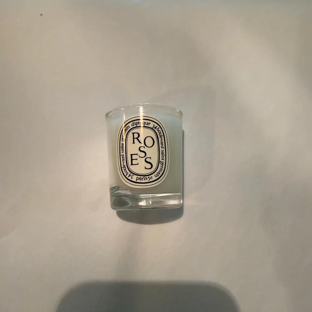 Diptyque Roses Candle - mini - Picture 2 of 5